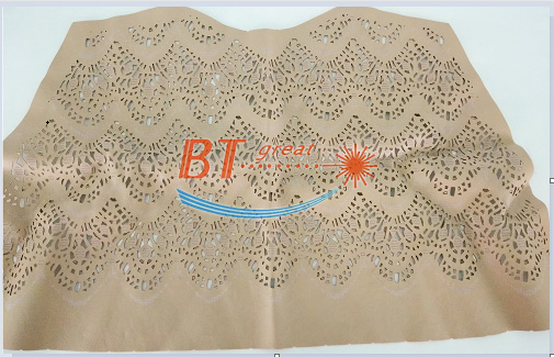 皮革布料鏤空雕刻、打標(biāo).jpg